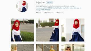 حساب الدمية المحجبة