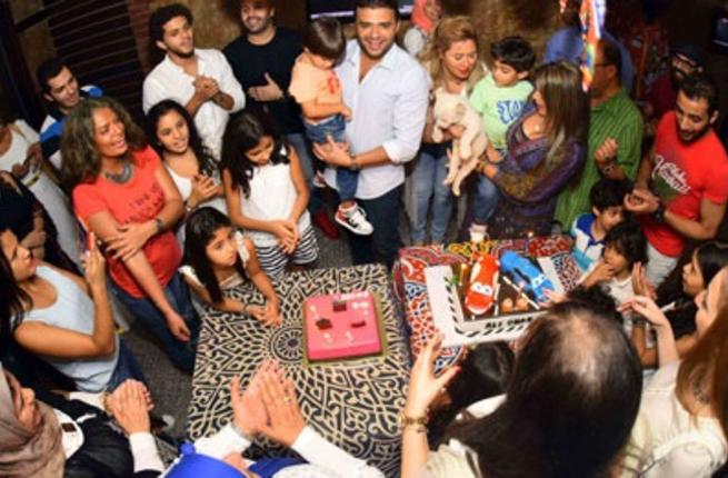 رامي صبري يحتفل بعيد ميلاد زوجته وأولاده