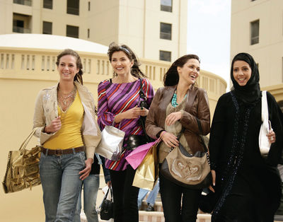 girls2.jpg