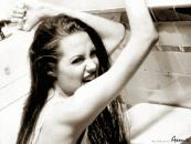 res_angelina_jolie_006.jpg