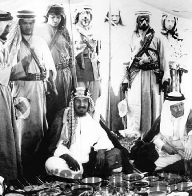 الملك عبدالعزيز
الملك عبدالعزيز آل سعود رحمة الله عليه
