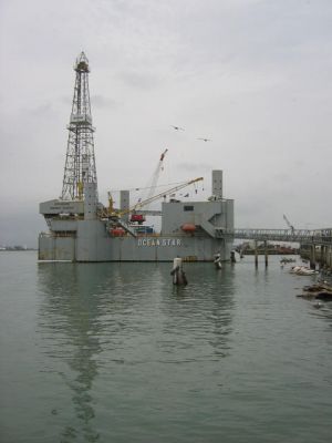houston_offshorerig.jpg