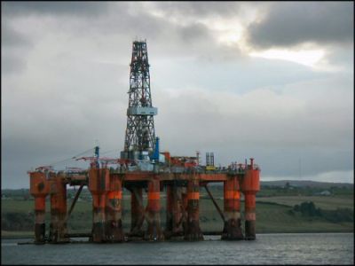 oil-rigs-3.jpg