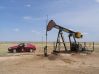 roger_wendell_oil_rig_near_dalhart_texas_05-14-2006.jpg