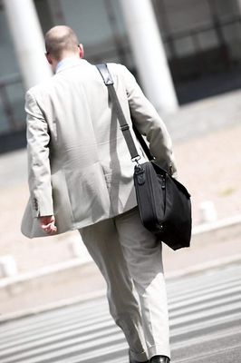 Businessman uid 1430517.jpg