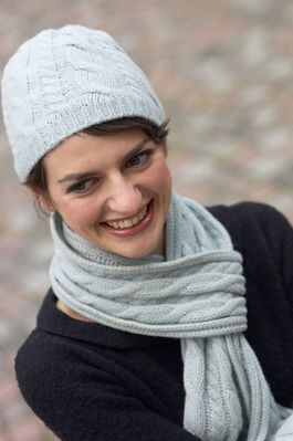 Caucasian woman dressed in warm clothes uid 1343289.jpg