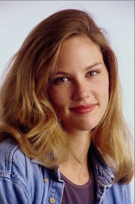 Head shot of woman an 3.jpg