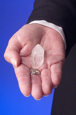 Seashell in hands 0002.jpg