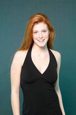 Smiling girl uid 1430389.jpg