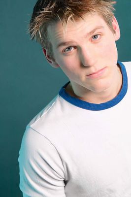 Surprised teenager uid 1432984.jpg