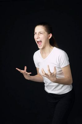 Woman in white t shirt uid 1426825.jpg
