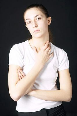 Woman in white t shirt uid 1426839.jpg