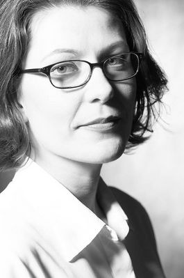 Woman wearing eyeglasses 11.jpg
