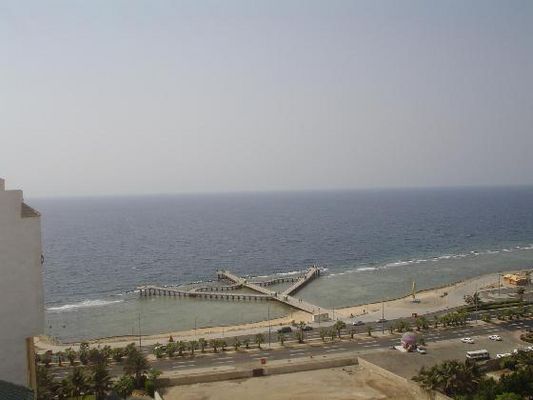 1123112-Corniche_Beach_sea-Jiddah.jpg