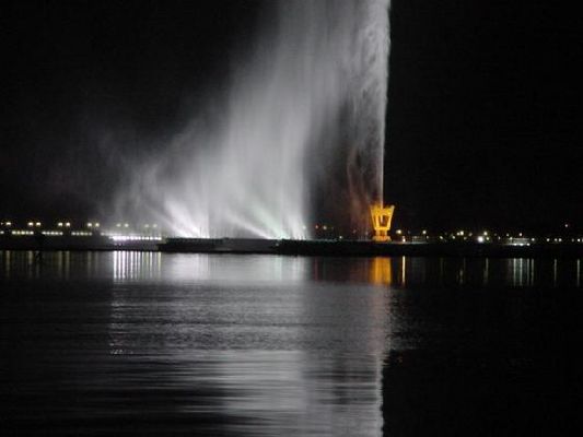 1357651-Jiddah_fountain-Jiddah.jpg