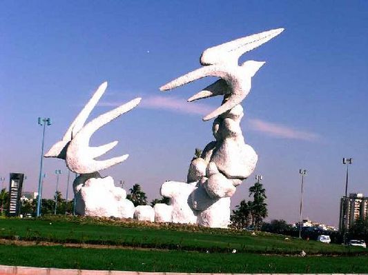 1380274-Monuments_Sclptures-Jiddah.jpg