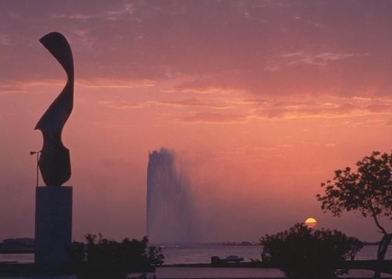 555793-Jiddah_fountain-Jiddah.jpg