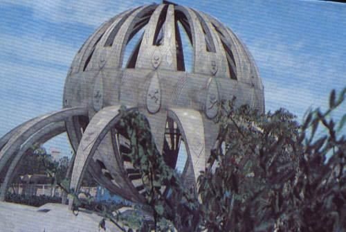 555803-Monuments_Sclptures-Jiddah.jpg