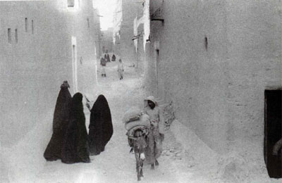 أحد شوارع مدينة الرياض 71-1374هـ
أحد شوارع مدينة الرياض 71-1374هـ
الكلمات الإستدلالية(لتسهيل البحث): أحد شوارع مدينة الرياض 71-1374هـ