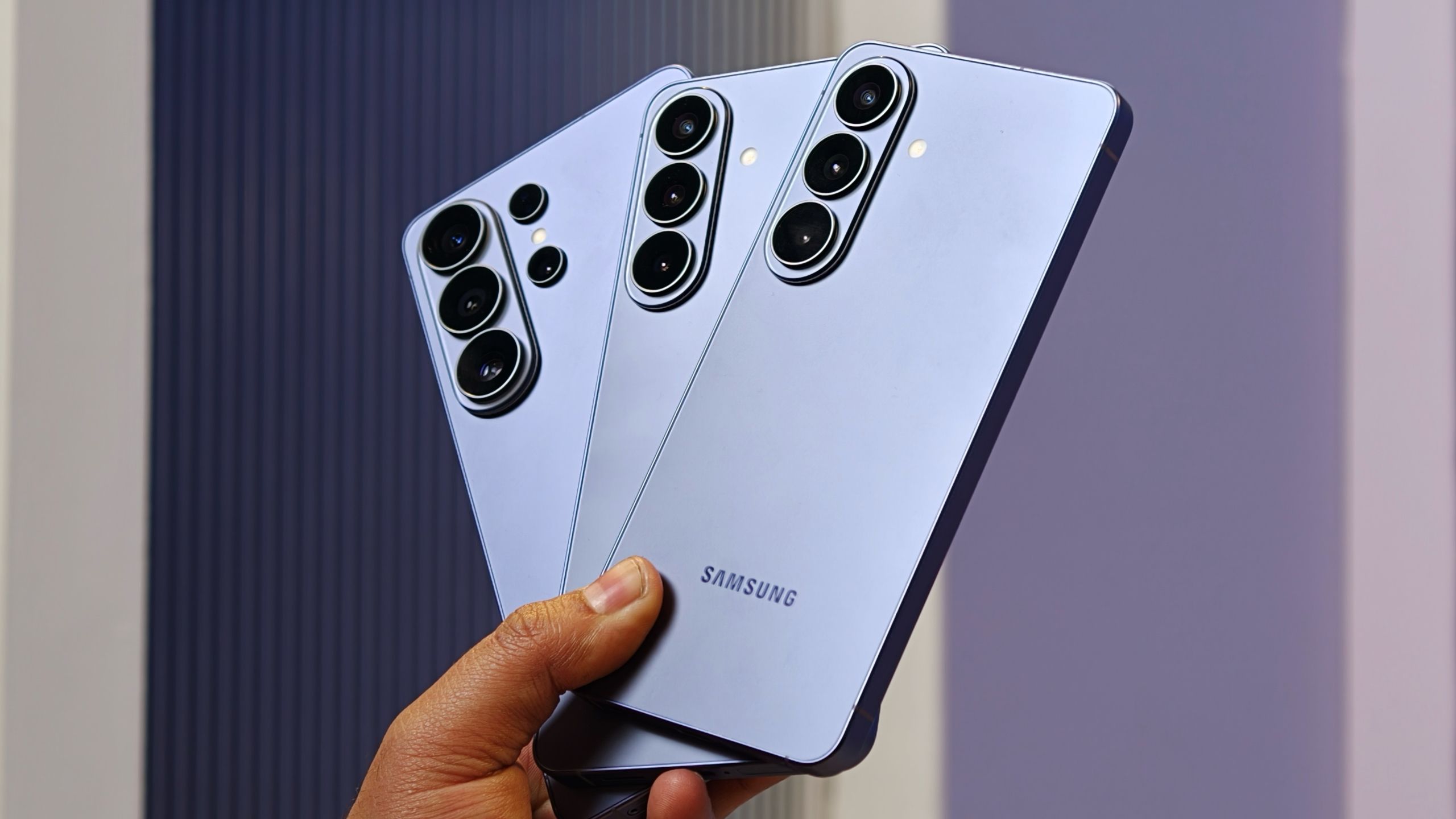 تسريب جديد يكشف مفاجأة في بطارية هاتف سامسونج Galaxy S27 Pro