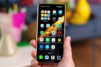 Honor تبدأ بيع Magic V6 في أوروبا مع هدايا وعروض إطلاق خاصة