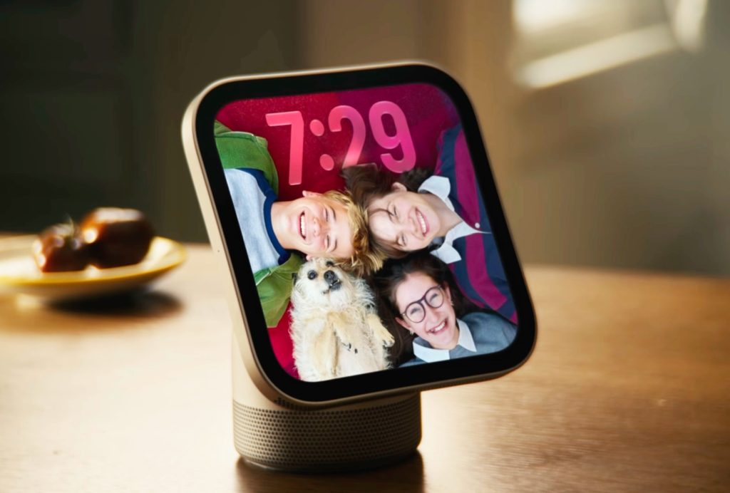 تسريب يكشف عن جهاز Apple HomeView Max بشاشة 9 بوصات على ذراع آلية